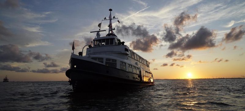 Eventschiff für den Hamburger Hafengeburtstag 2018